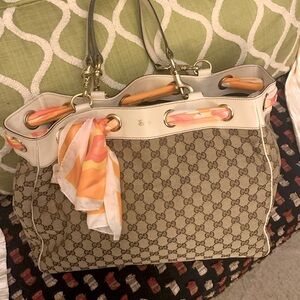 Gucci Beige and Cream Signature Tote